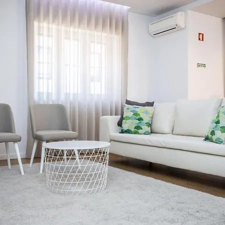Luxury Picadeiro Iii By Rent4all