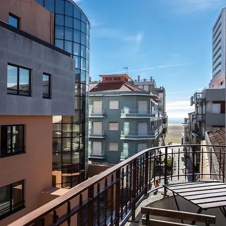 Luxury Picadeiro Iii By Rent4all Apartment Figueira da Foz